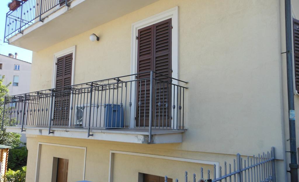 B&B La Luna Dal Borgo Iesi Room photo